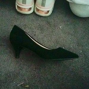Forever black heels 7 1/2  small heel